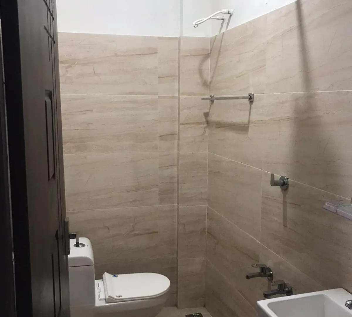 Low Budget Room At Kalpetta 0*,